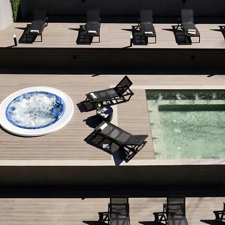 Comfy 1bd In 4star * バンスコ